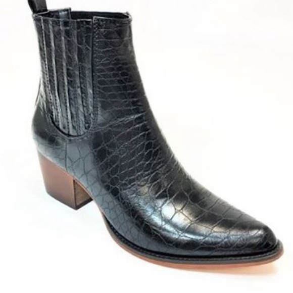 Faux Leather Croc Ankle Booties - Picture 7 of 7